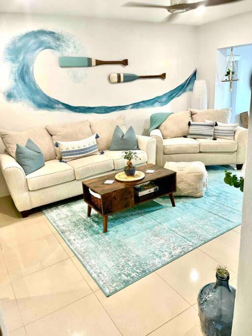 Central Nautical Themed 4 Bed 2 Bath Home Fort Lauderdale Zewnętrze zdjęcie