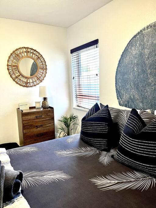 Central Nautical Themed 4 Bed 2 Bath Home Fort Lauderdale Zewnętrze zdjęcie