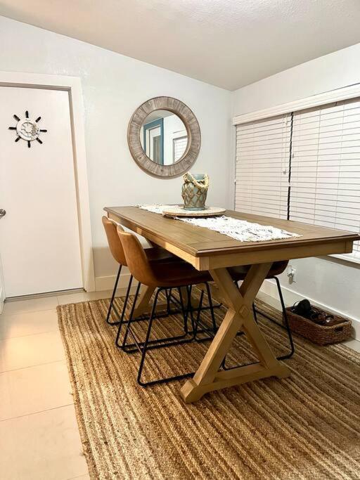 Central Nautical Themed 4 Bed 2 Bath Home Fort Lauderdale Zewnętrze zdjęcie