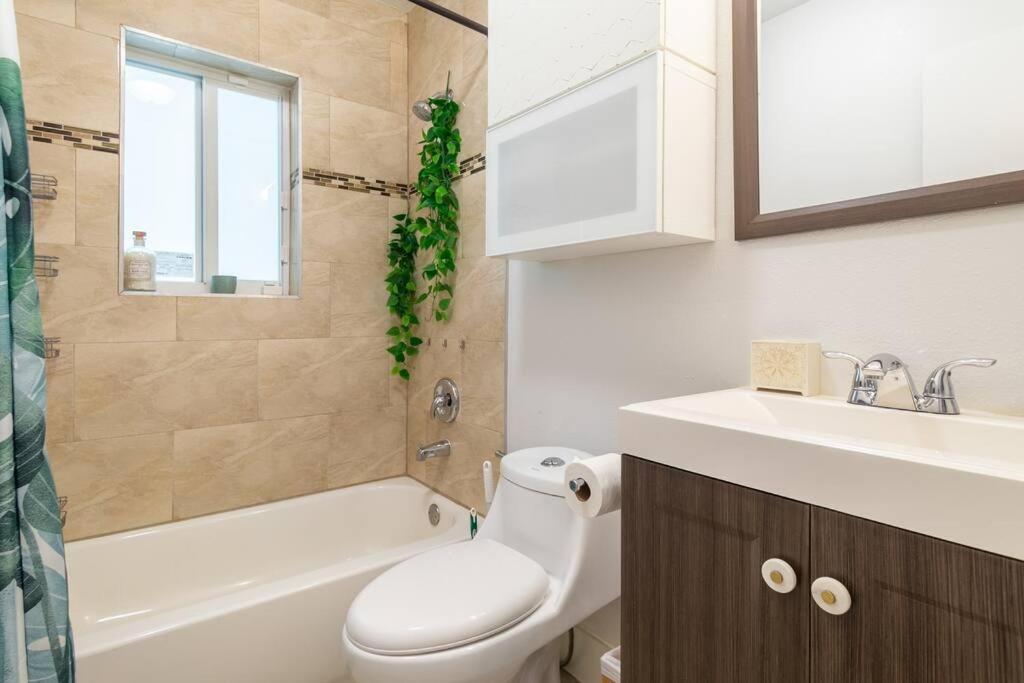 Central Nautical Themed 4 Bed 2 Bath Home Fort Lauderdale Zewnętrze zdjęcie